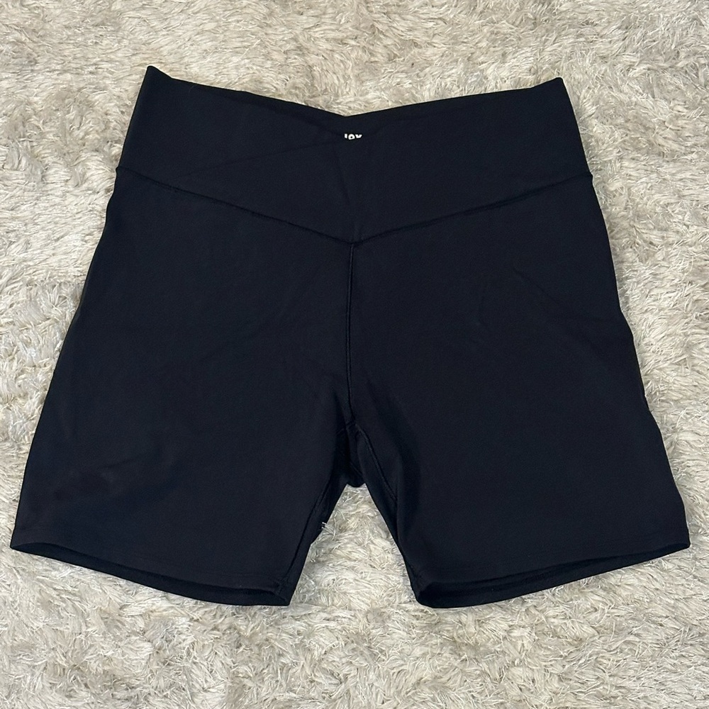 JoyLab Black High-Rise Crossover Waist Biker Shorts M